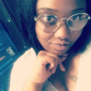 Meet your Posher, Quanisha